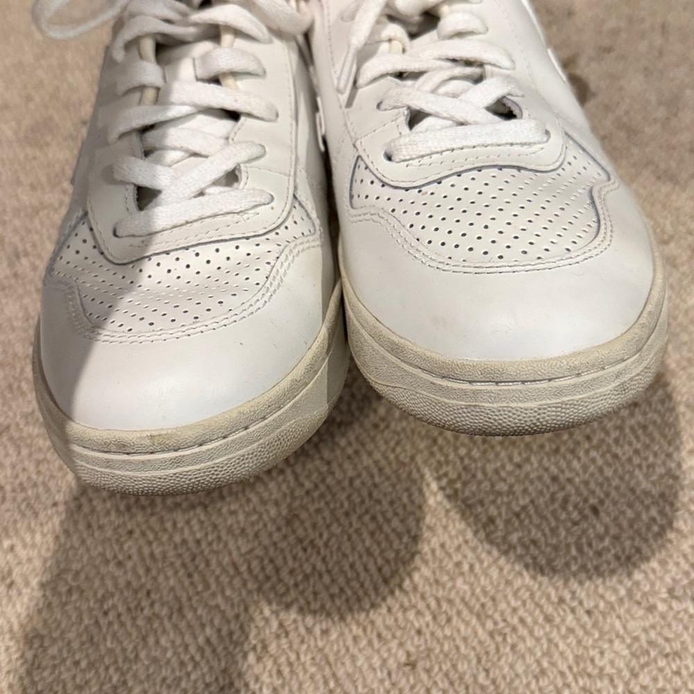 Veja V-90 Women's White Sneakers Size 9 - Picture 4 of 10